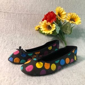 Black Flats with Multicolored Circles